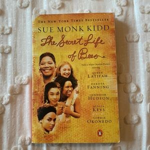 The Secret Life of Bees by Sue Monk Kidd